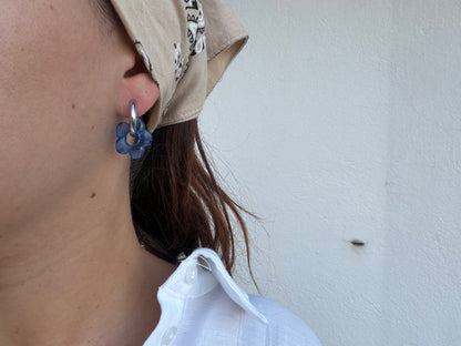 Boucle d'oreille Marguerite bleu