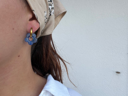 Boucle d'oreille Marguerite bleu