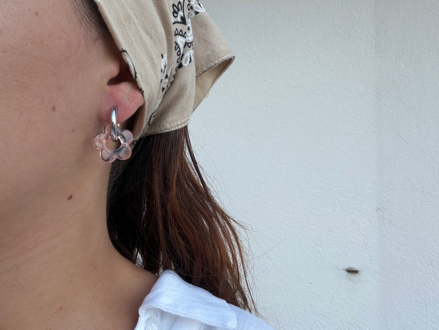 Boucle d'oreille Marguerite rose saumon